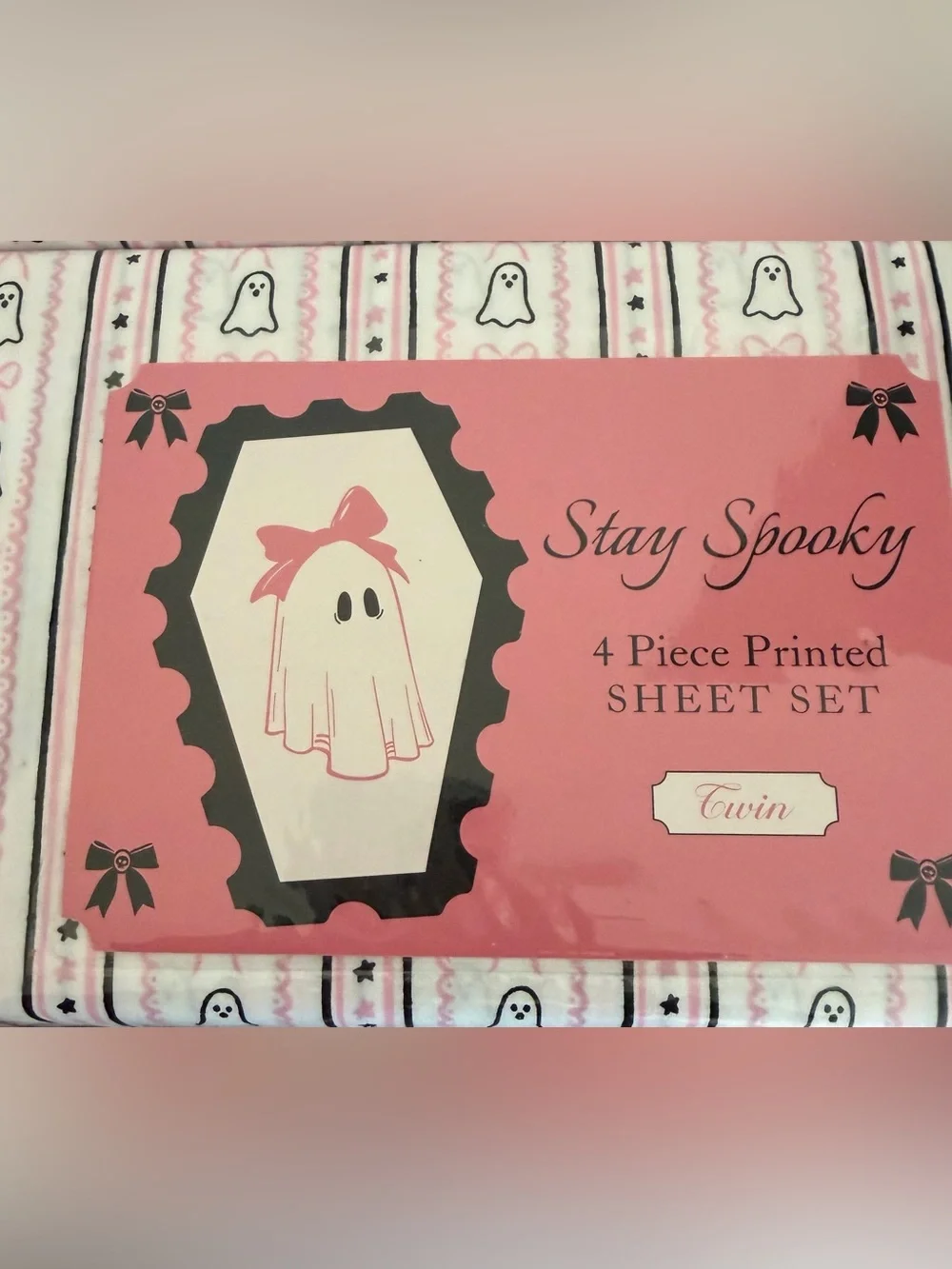 Pink Ghost Print 4-Piece Tween Sheet Set NWT